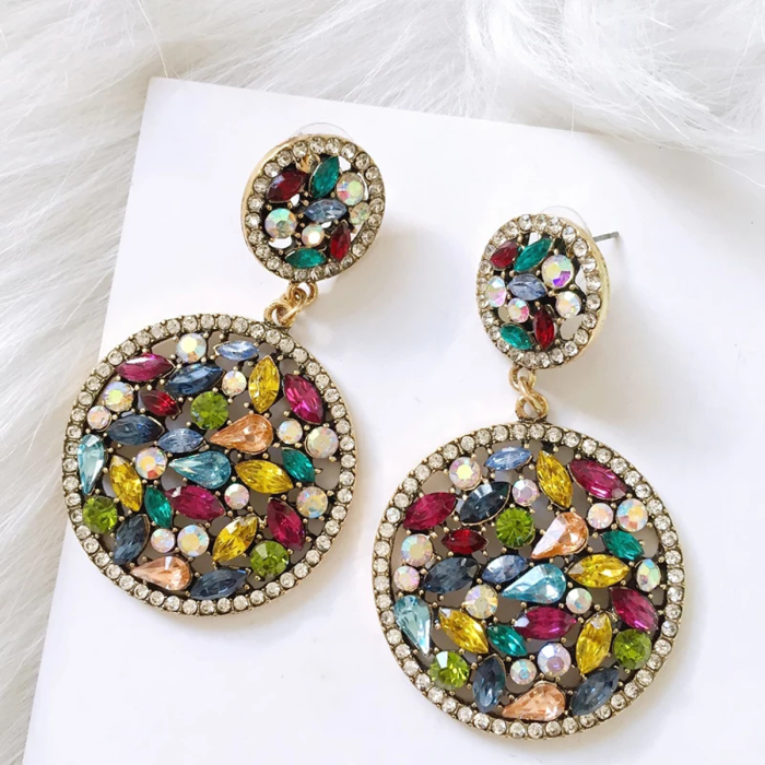 Luxury Crystal Statement Drop Earrings – Vintage Glamour - Image 8