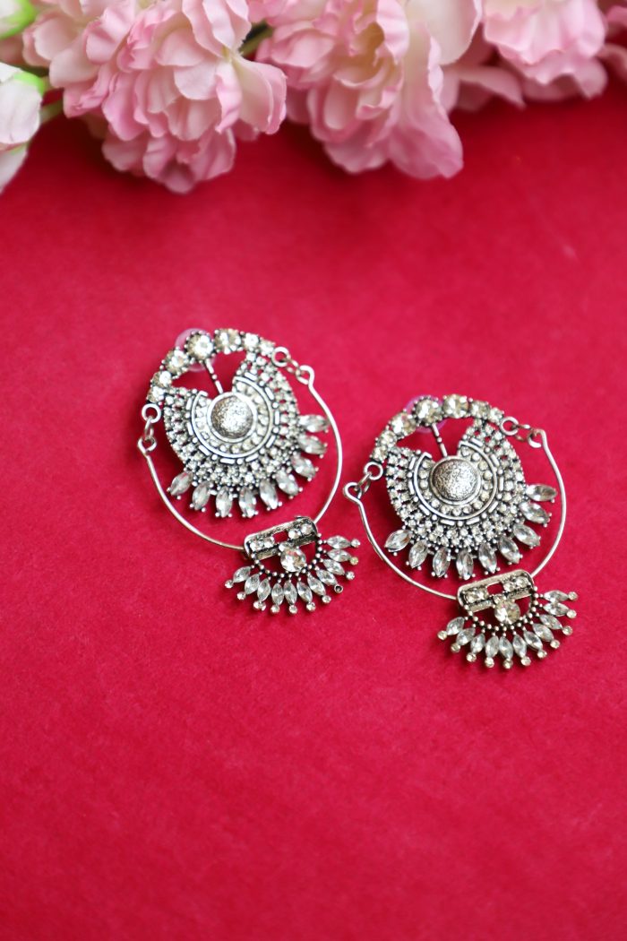 Silver Royale Statement Earrings – Dazzling Crystal Chandeliers - Image 3