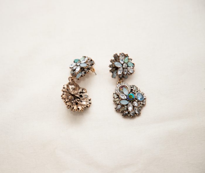 Luxe Vintage Crystal Earrings – A Timeless Statement - Image 7