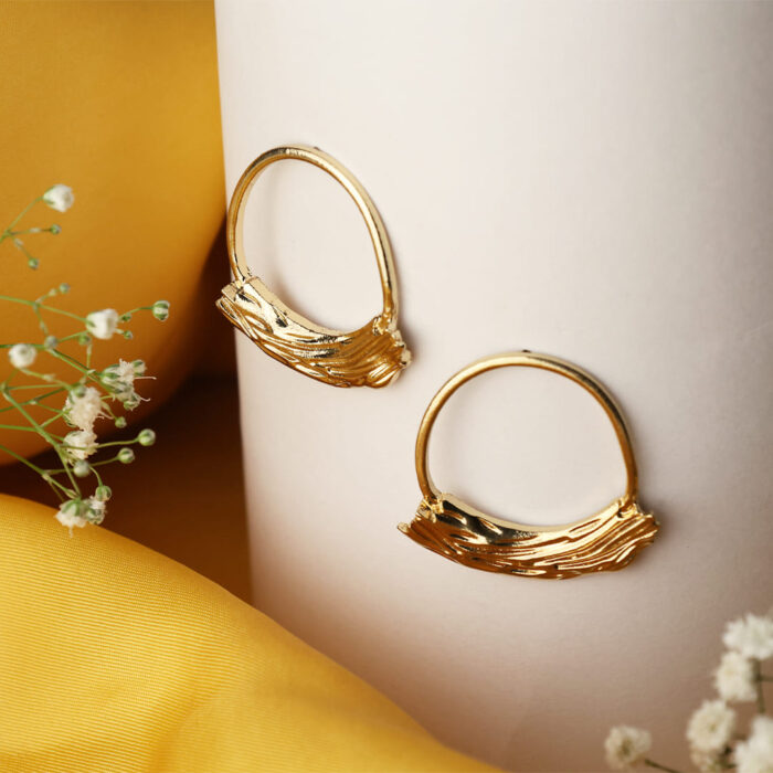 Golden Wave Hoop Earrings – Effortless Elegance